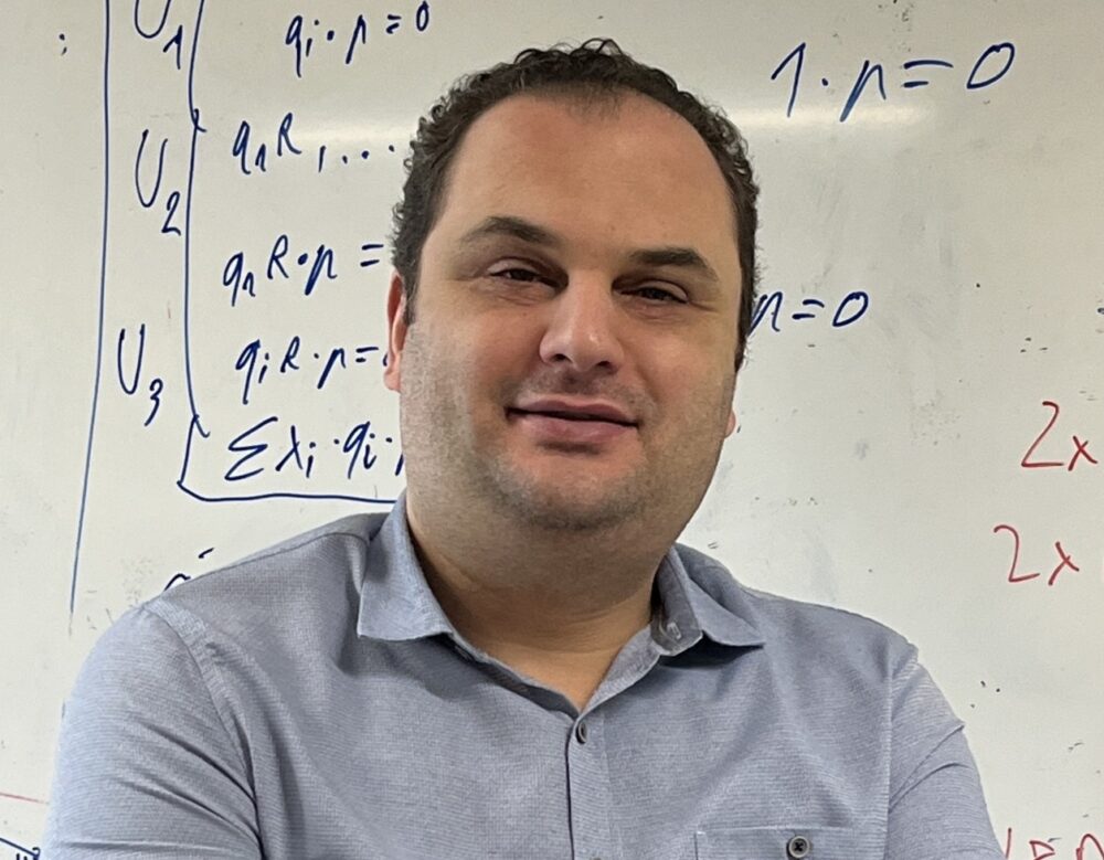 stinye   niversitesi    S    M  hendislik ve Do  a Bilimleri Fak  ltesi     retim   yesi Prof. Dr. Sedat Akleylek e1721630884204