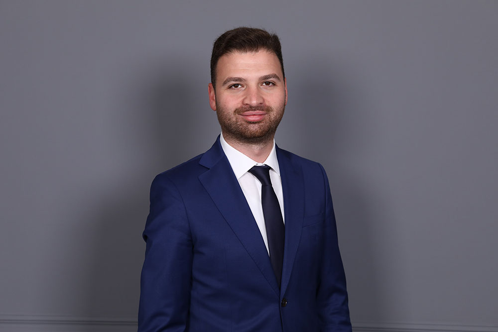 Mustafa Oral 01