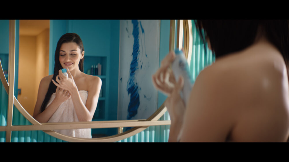 Emotion Deodorant  Hande Erc  el 2